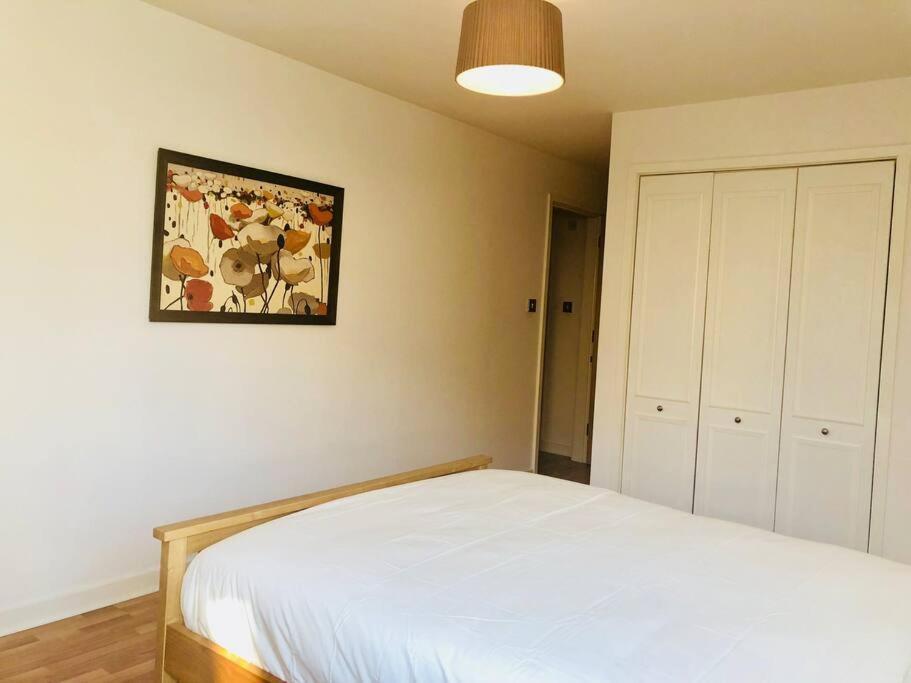 Modern Spacious Retreat Full Fibre Wi-Fi & Free Parking EDI Exterior foto
