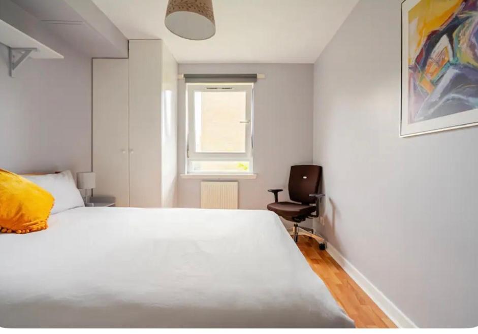 Modern Spacious Retreat Full Fibre Wi-Fi & Free Parking EDI Exterior foto