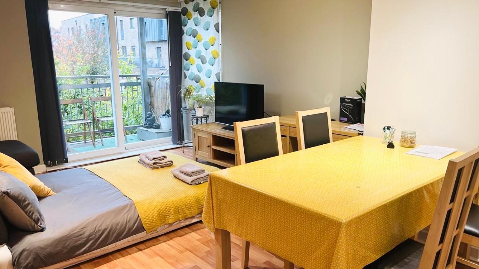 Modern Spacious Retreat Full Fibre Wi-Fi & Free Parking EDI Exterior foto